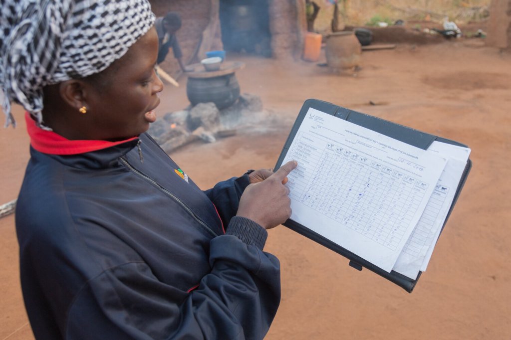 Emeline Kadjatatal, the first female animal health worker in her region of Togo near the Abdoulaye forest. VSF SUISSE.
